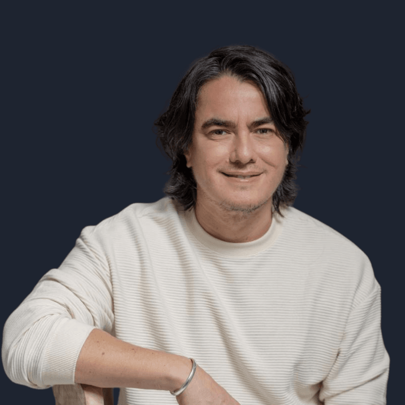 Foto de Sergio Cuervo, psicólogo y cliente de ZOF Creativos